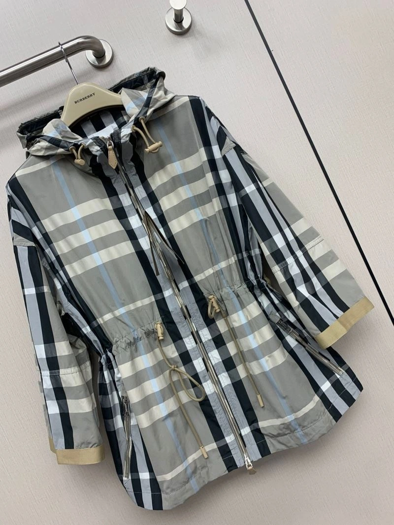 Flexible Burberry Outwear 104612