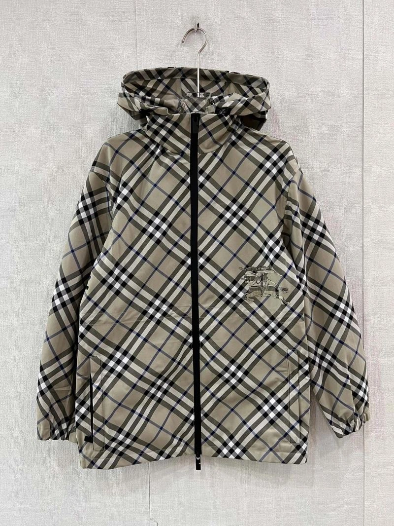 Burberry Outwear Minimalist 104610