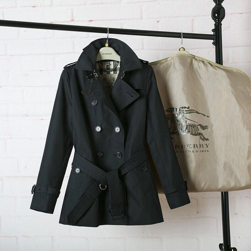 Burberry Outwear Original 104600