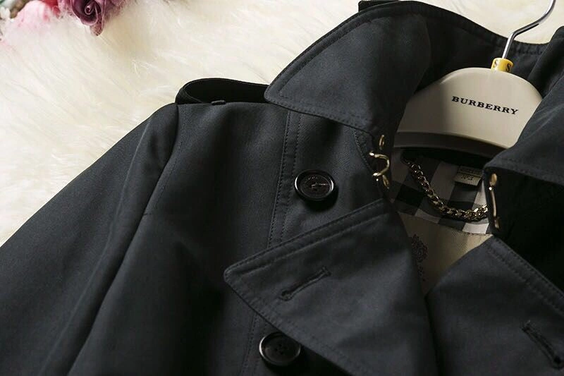 Burberry Outwear Original 104600