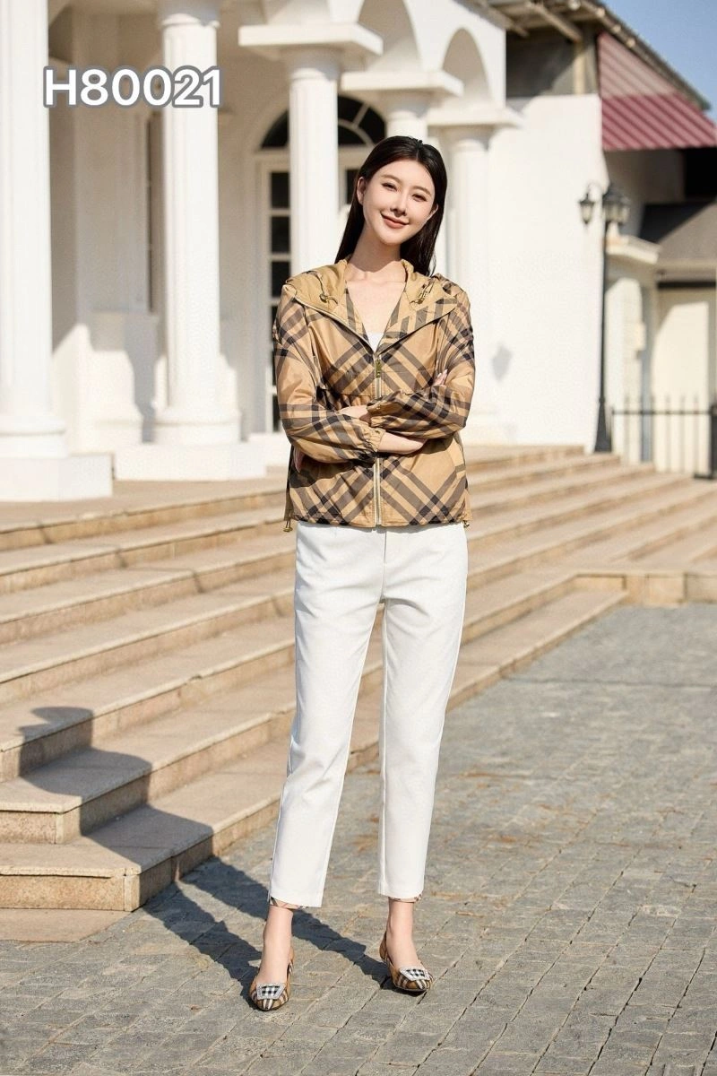 Burberry Outwear Cozy 104631