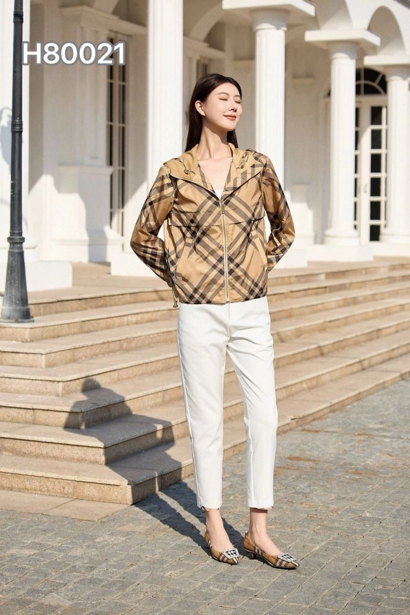 Burberry Outwear Cozy 104631