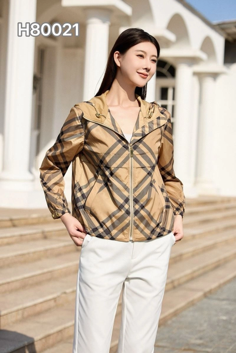 Burberry Outwear Cozy 104631