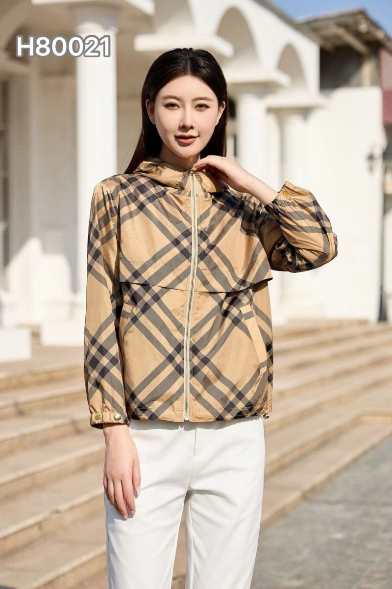 Burberry Outwear Cozy 104631