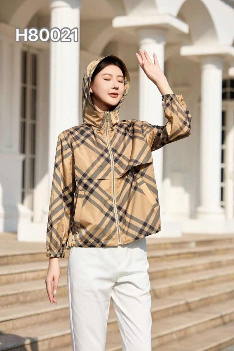 Burberry Outwear Cozy 104631