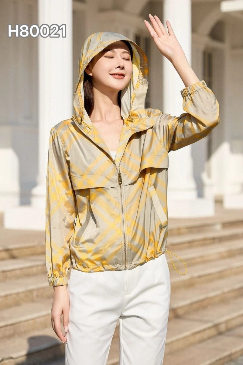 Burberry Outwear ZipUp 104601
