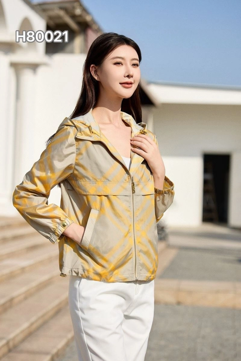 Burberry Outwear ZipUp 104601