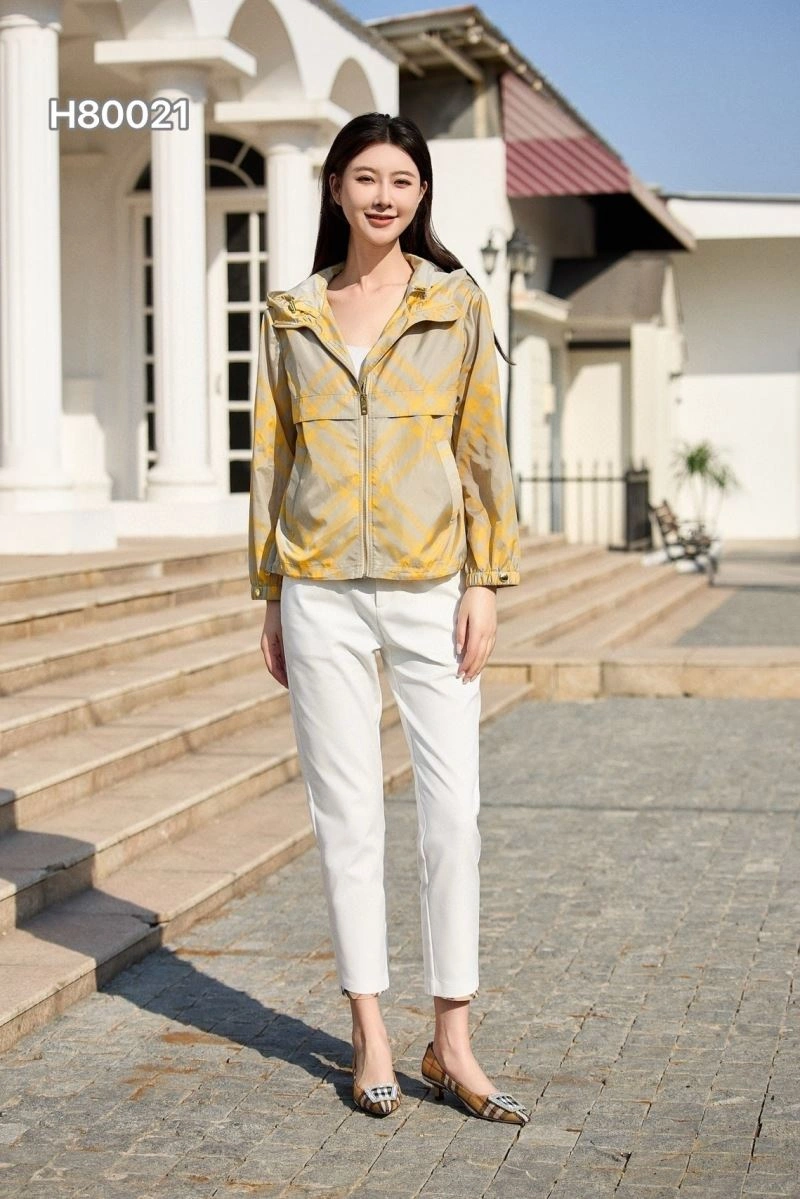 Burberry Outwear ZipUp 104601