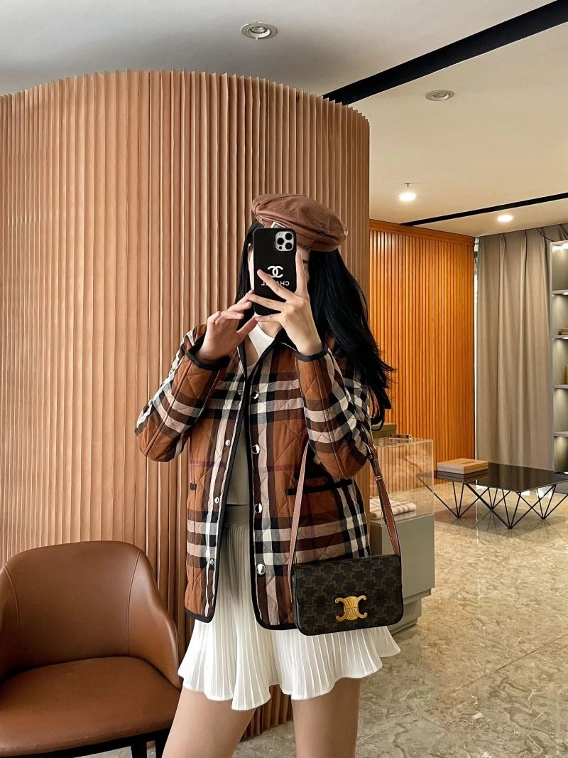 Tailored Burberry Outwear 104597