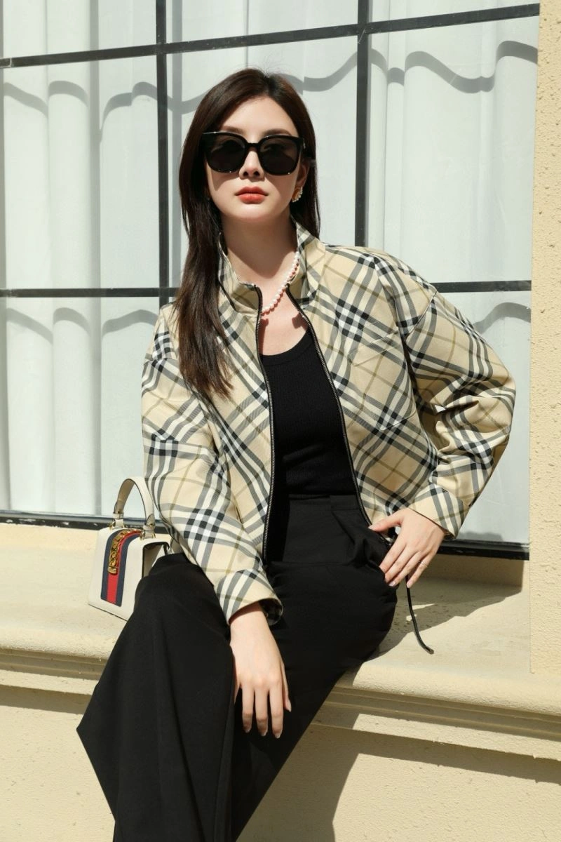 AllSeason Burberry Outwear 104592