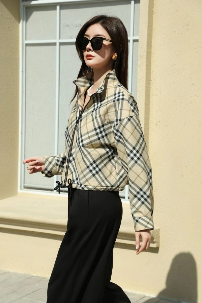 AllSeason Burberry Outwear 104592