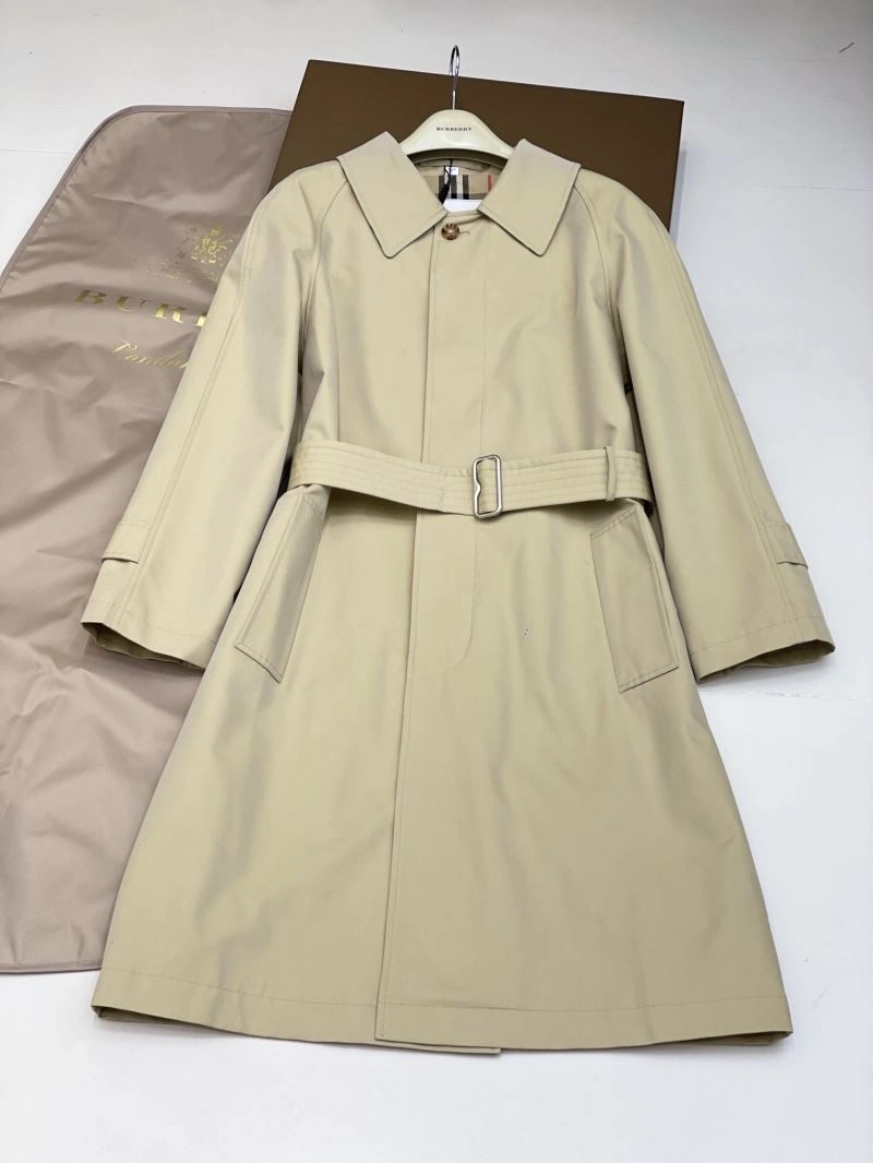 Burberry Outwear Sleek 104633