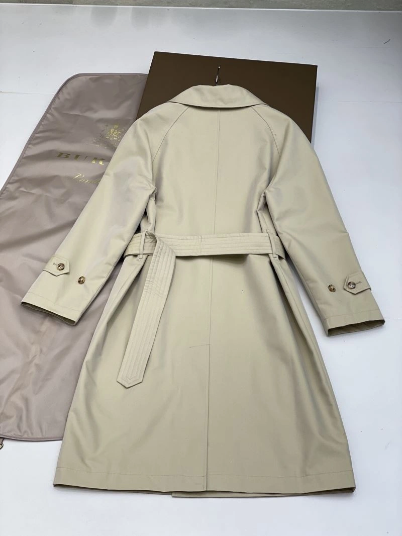 Burberry Outwear Sleek 104633