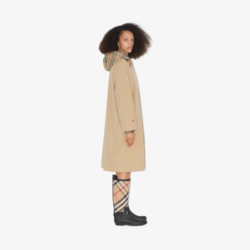 Burberry Outwear GoAnywhere 104586
