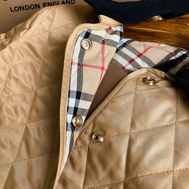 Burberry Outwear Soft 104585