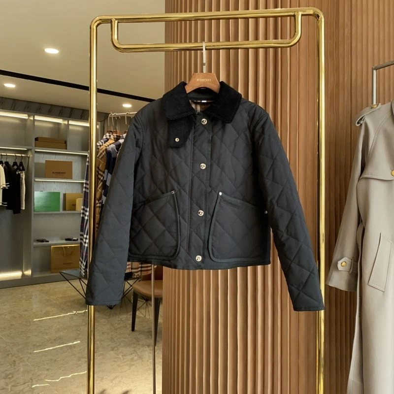 Burberry Outwear FreshLook 104581