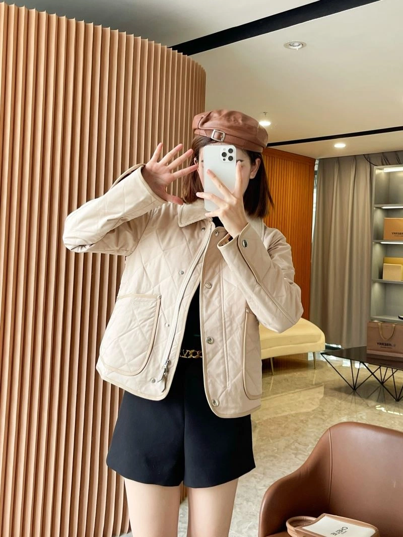 Classic Burberry Outwear 104580