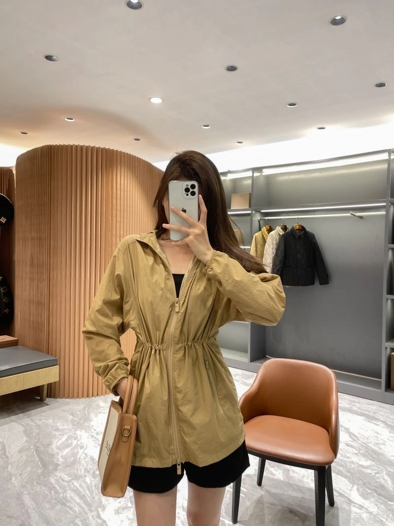 Burberry Outwear Unisex 104616