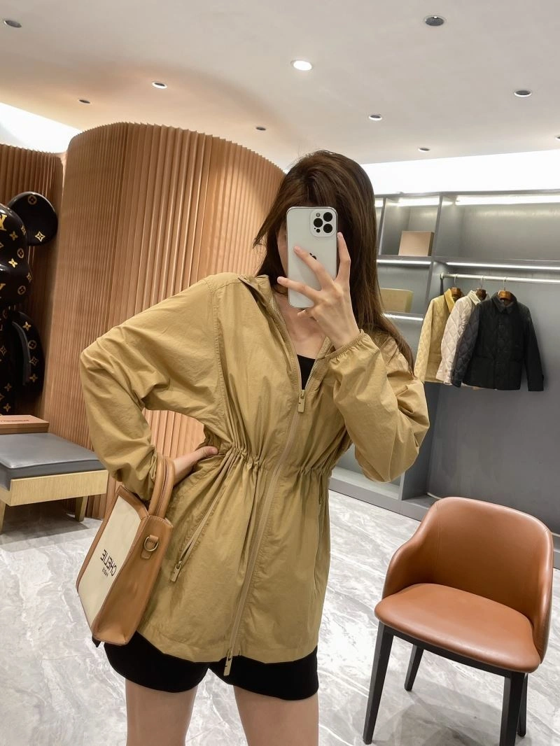Burberry Outwear Unisex 104616