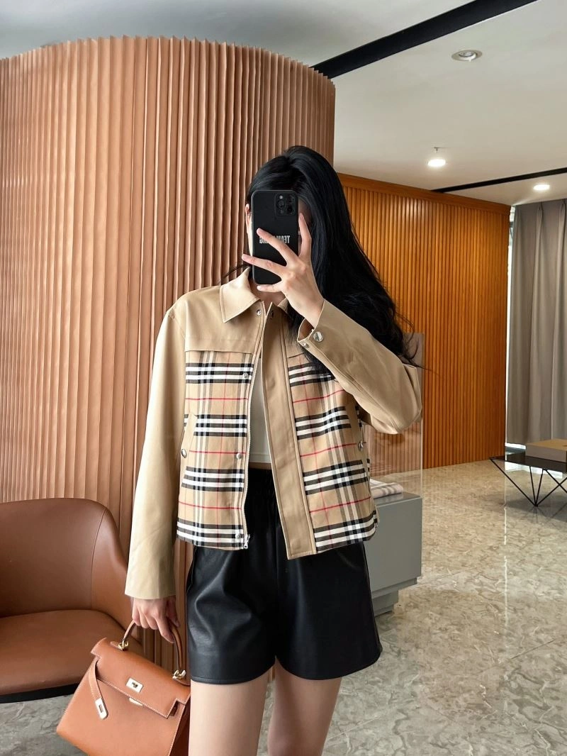 Burberry Outwear Trendsetting 104574