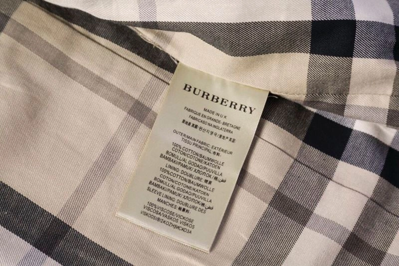 Soft Burberry Outwear 104611