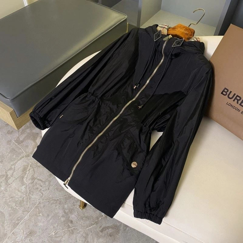 Burberry Outwear Breathable 104559