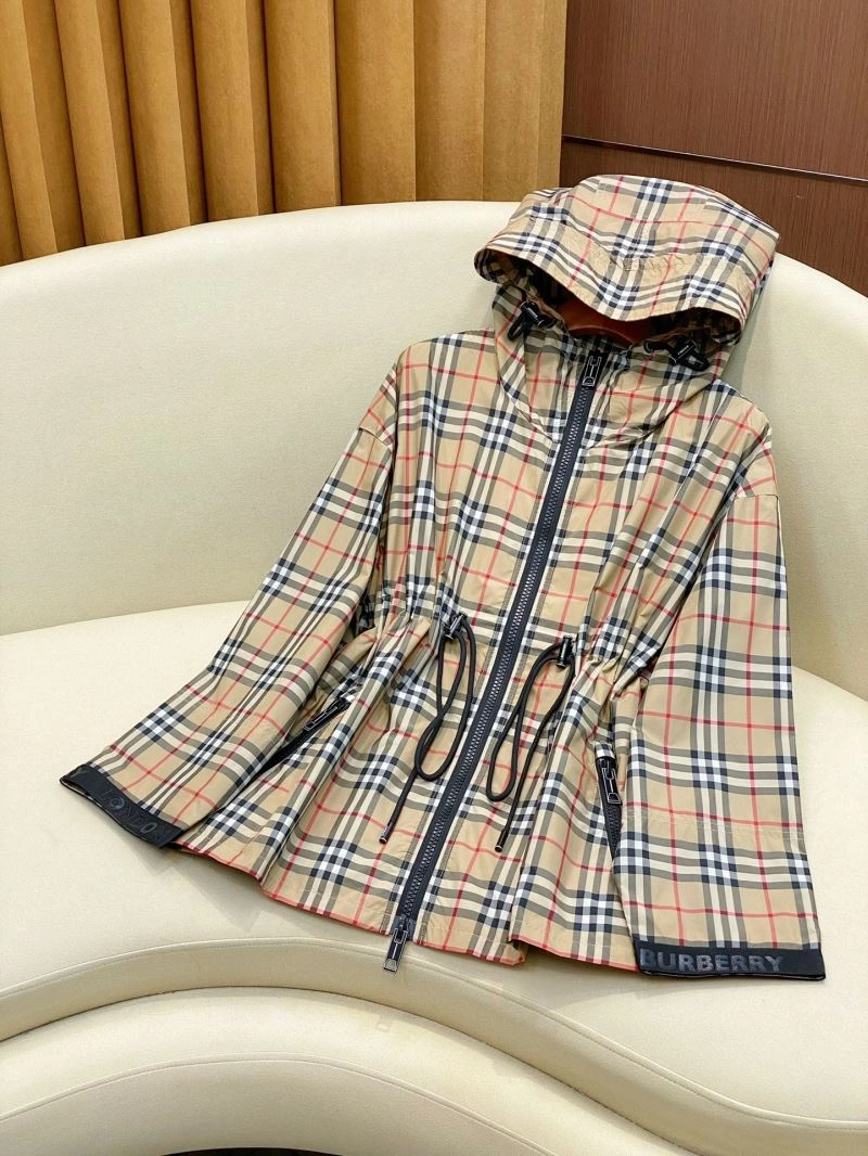 Burberry Outwear Comfortable 104558