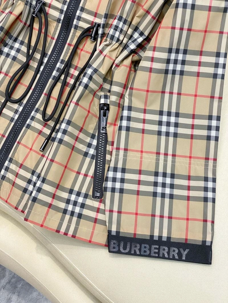 Burberry Outwear Comfortable 104558