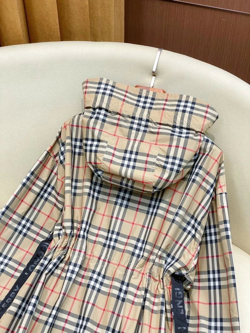 Burberry Outwear Comfortable 104558