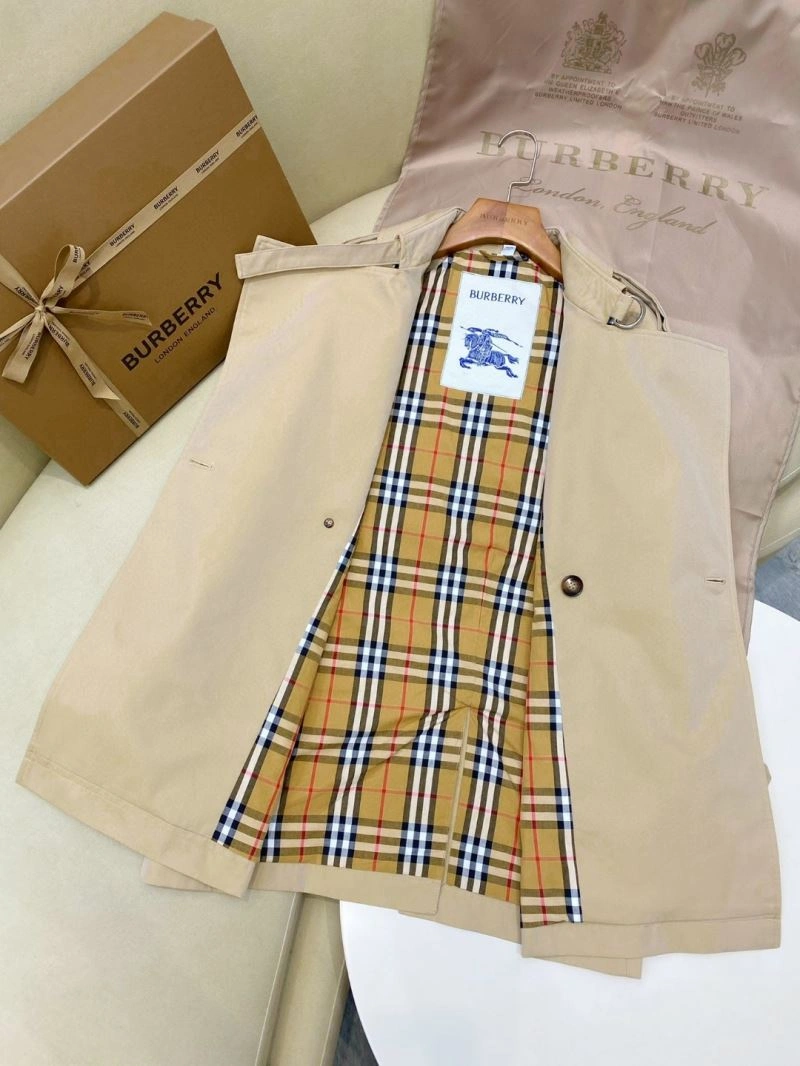 Burberry Outwear TravelReady 104555
