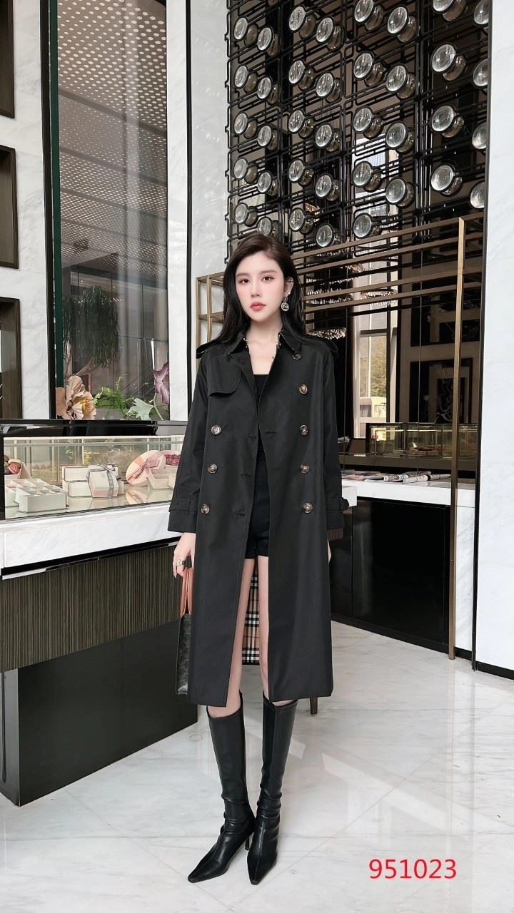 Burberry Outwear OnTrend 104553