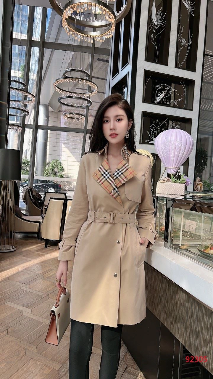 FashionForward Burberry Outwear 104588