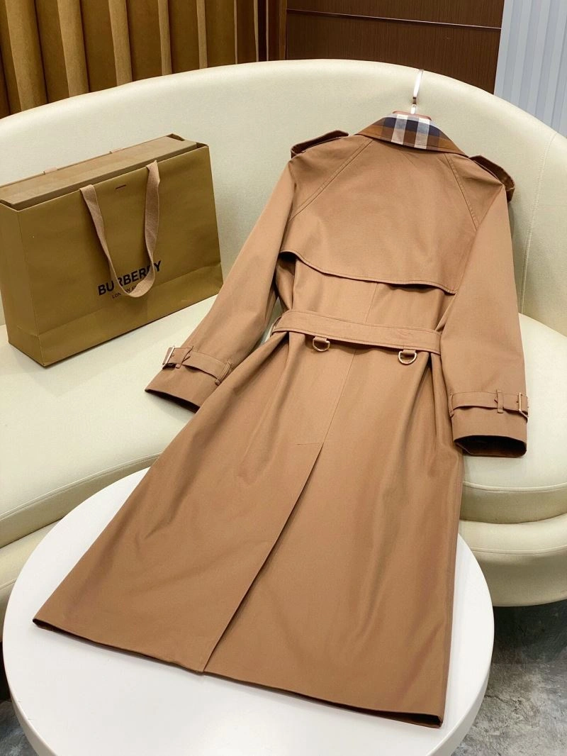 Effortless Burberry Outwear 104538