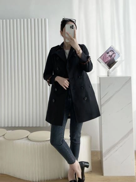 Burberry Outwear Fashionable 104533