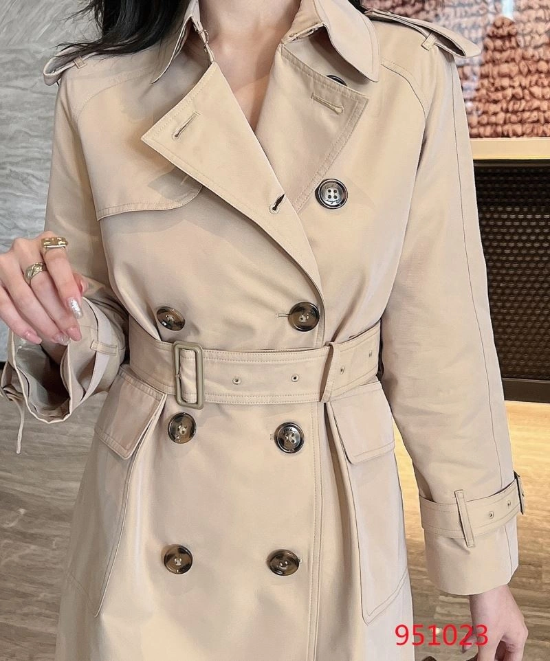 Burberry Outwear Comfortable 104534