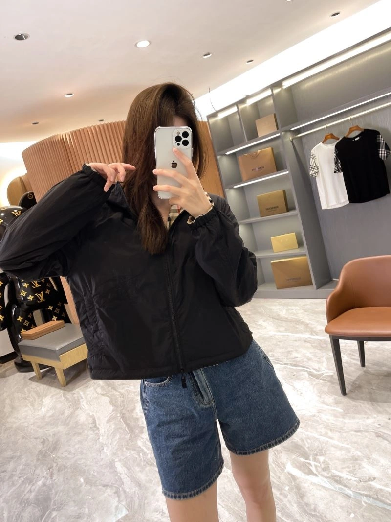 Burberry Outwear Neat 104530