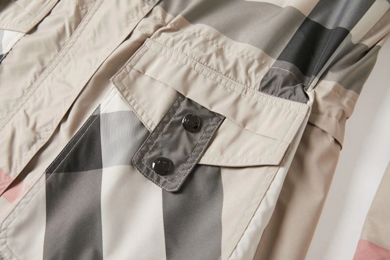 Burberry Outwear WeatherProof 104523
