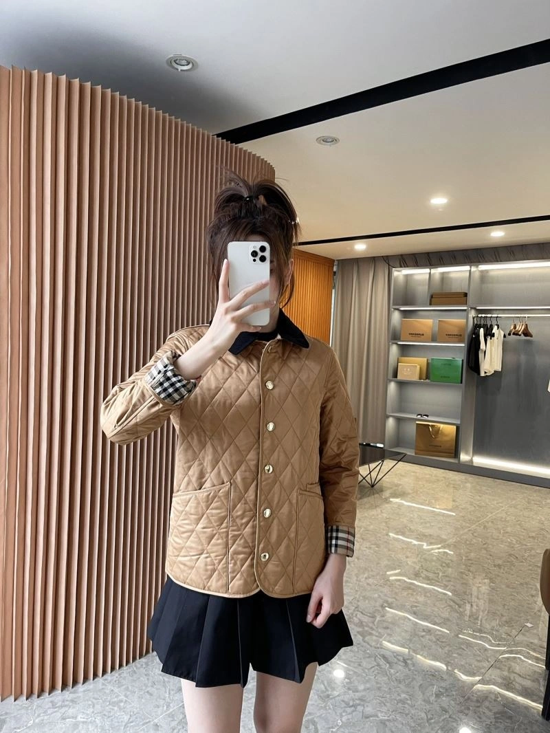 Burberry Outwear UrbanChic 104519