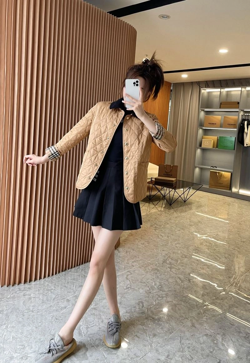 Burberry Outwear UrbanChic 104519