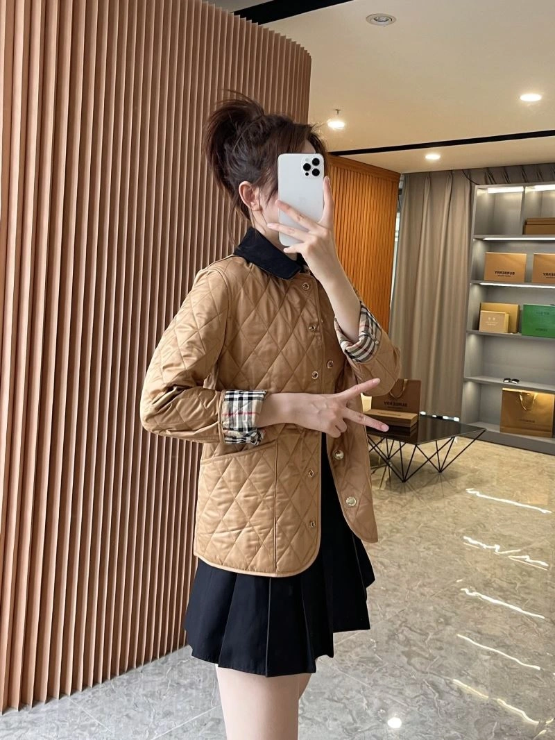 Burberry Outwear UrbanChic 104519