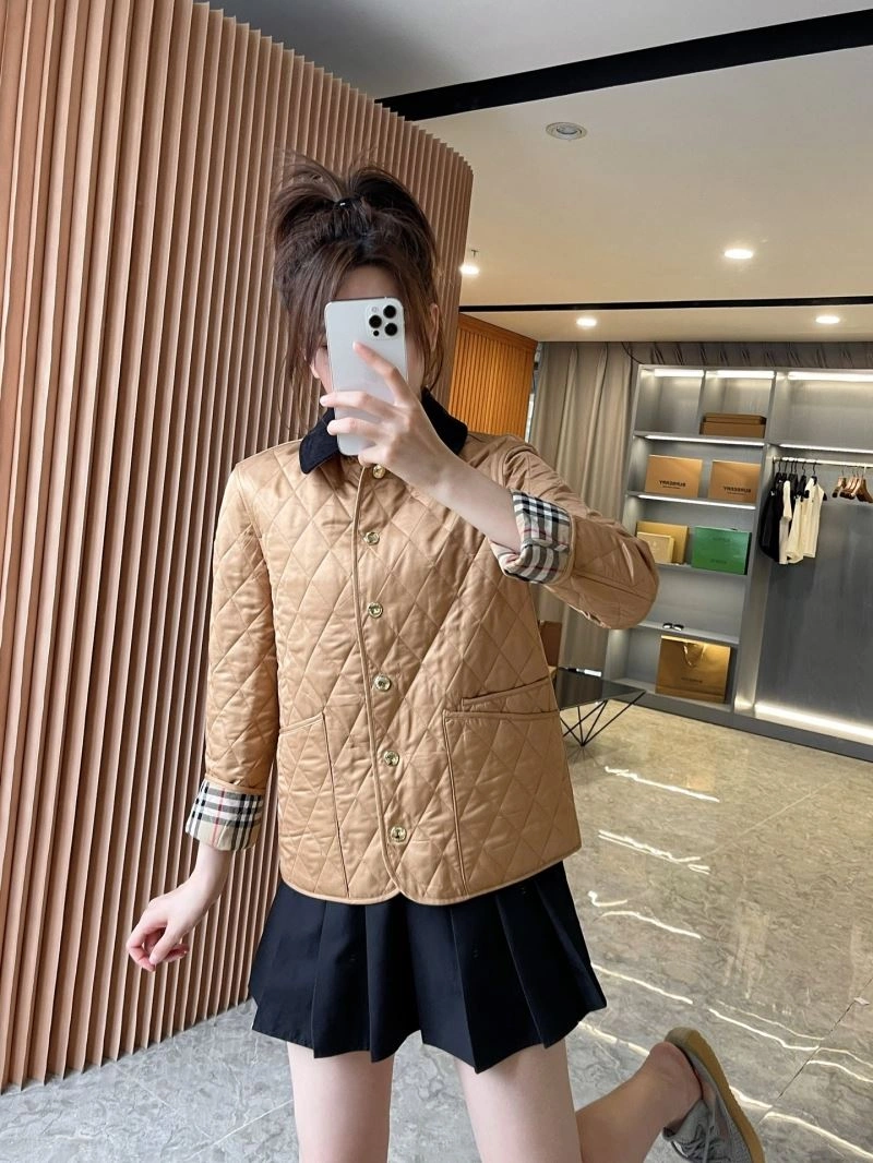 Burberry Outwear UrbanChic 104519