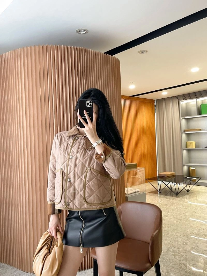 UrbanStyle Burberry Outwear 104520