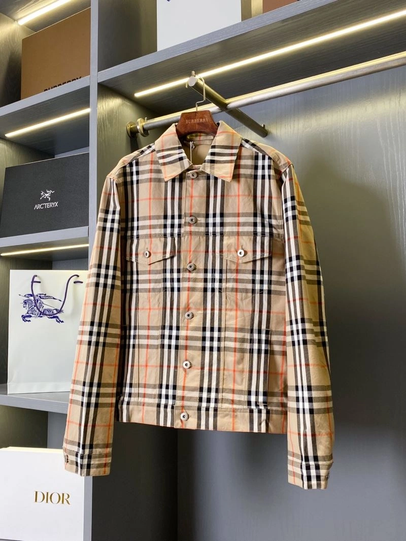 HighPerformance Burberry Outwear 104516
