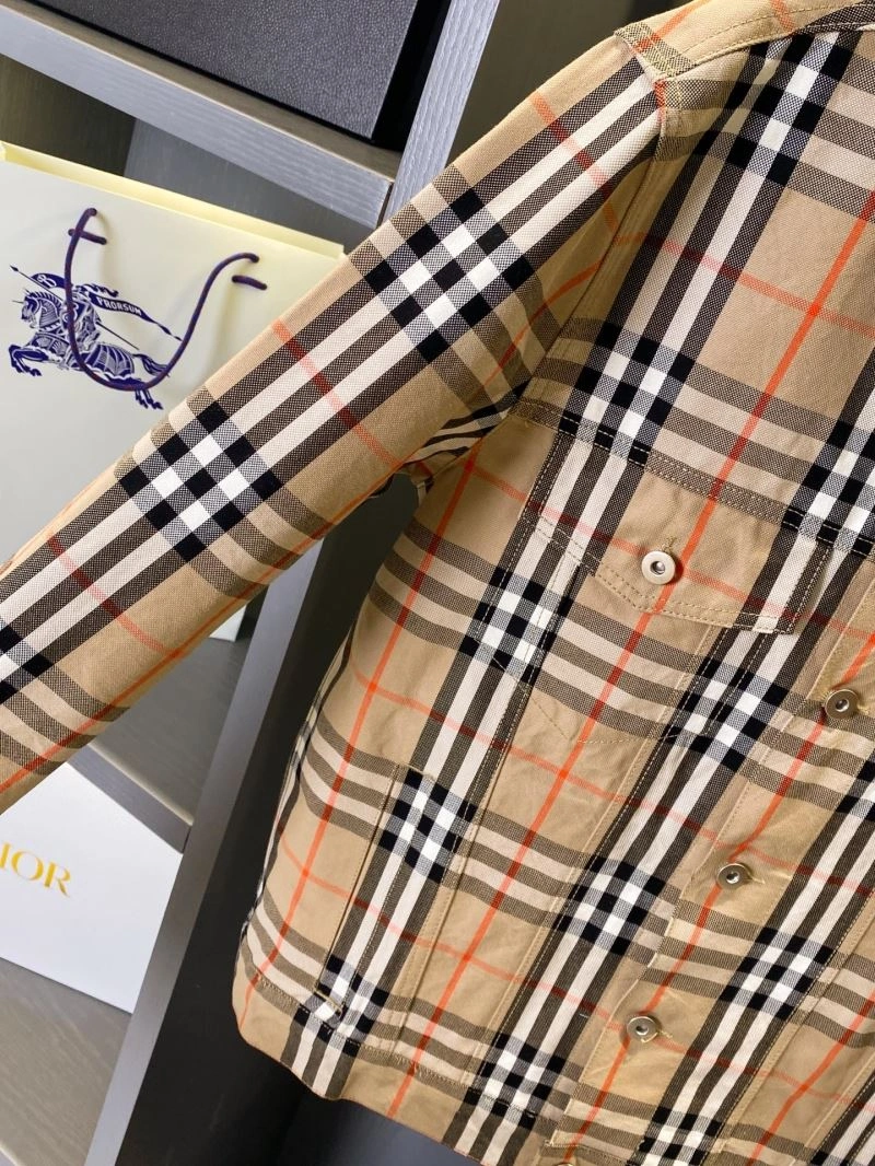HighPerformance Burberry Outwear 104516