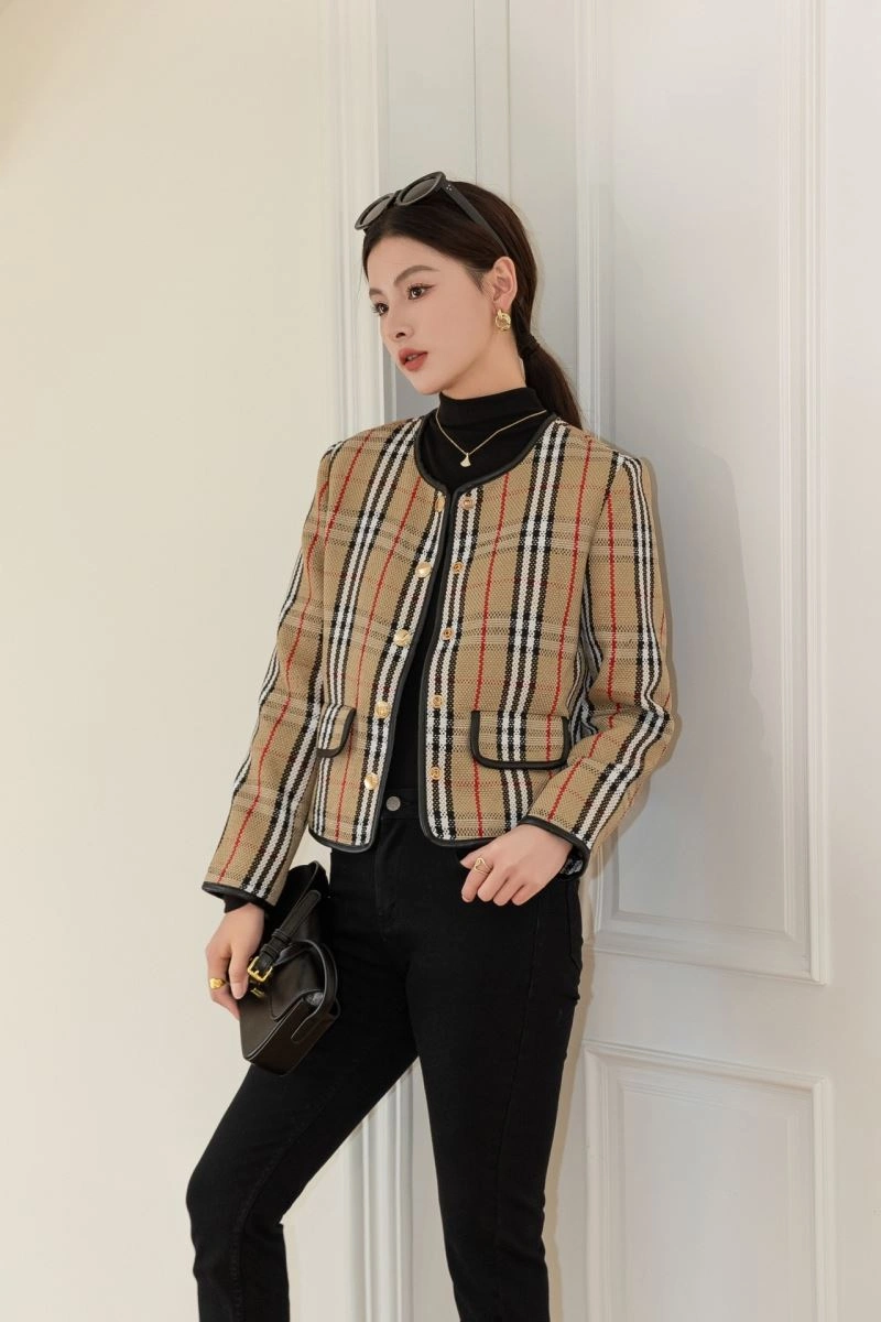 Burberry Outwear Vibrant 104525