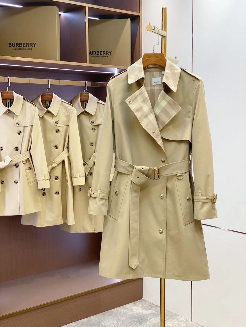 Functional Burberry Outwear 104529