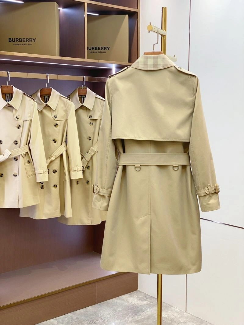 Functional Burberry Outwear 104529
