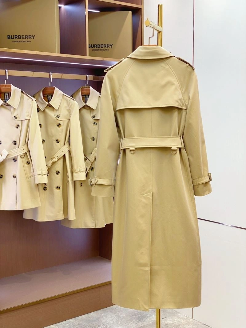 Tailored Burberry Outwear 104514