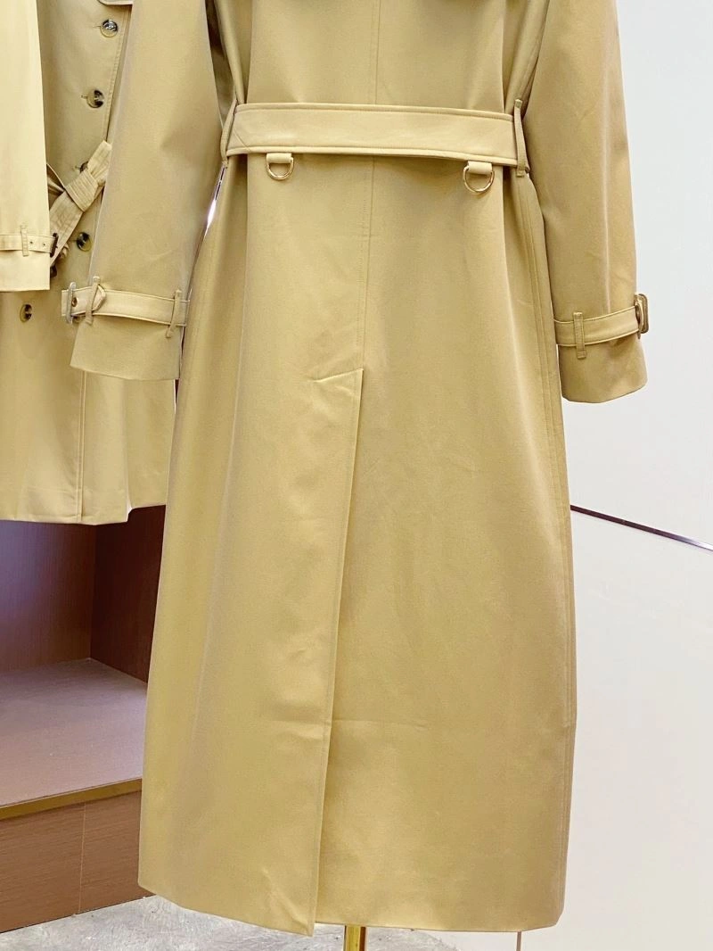 Tailored Burberry Outwear 104514