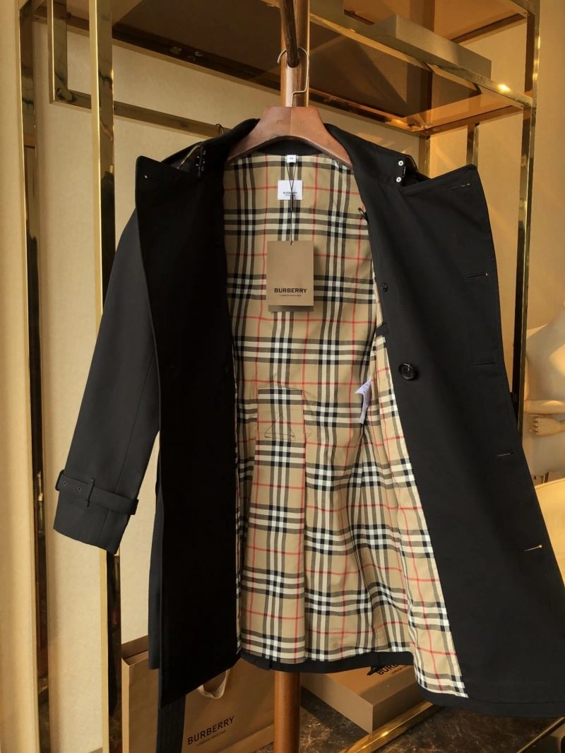 Burberry Outwear Minimalist 104511